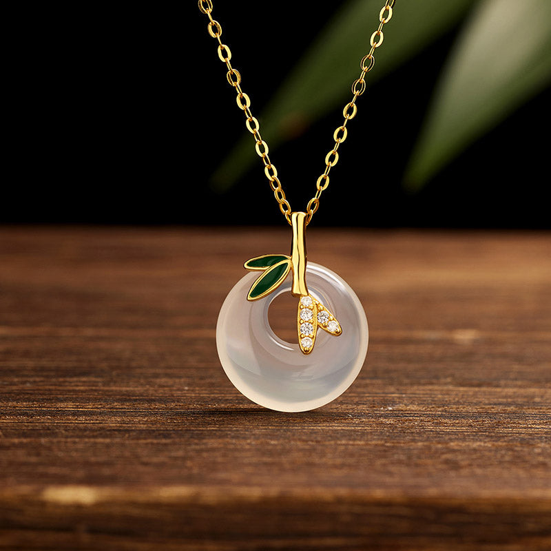 NECKLACES & PENDANTS