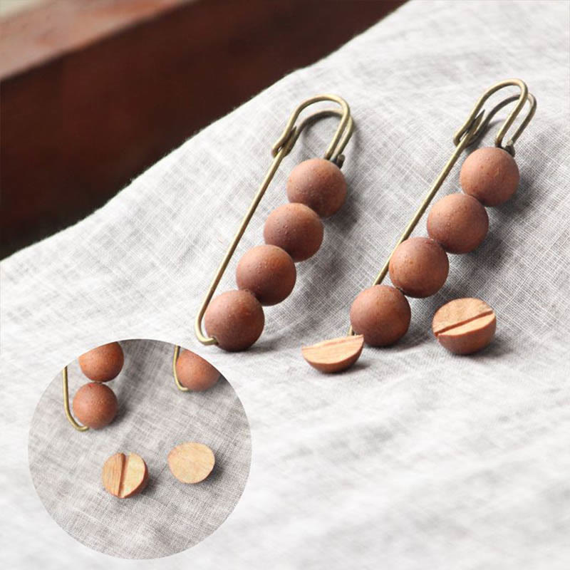 KarmaRipple's Vintage Sandalwood Agathis Alba Ebony Wood Peltogyne Beadwork Balancing Brooch p34