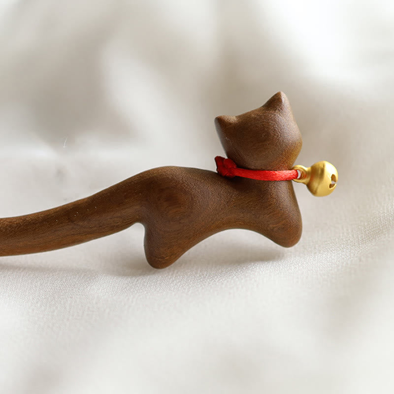 KarmaRipple's Classical Chinese Style Cat-shaped Sandalwood Hairpin p1